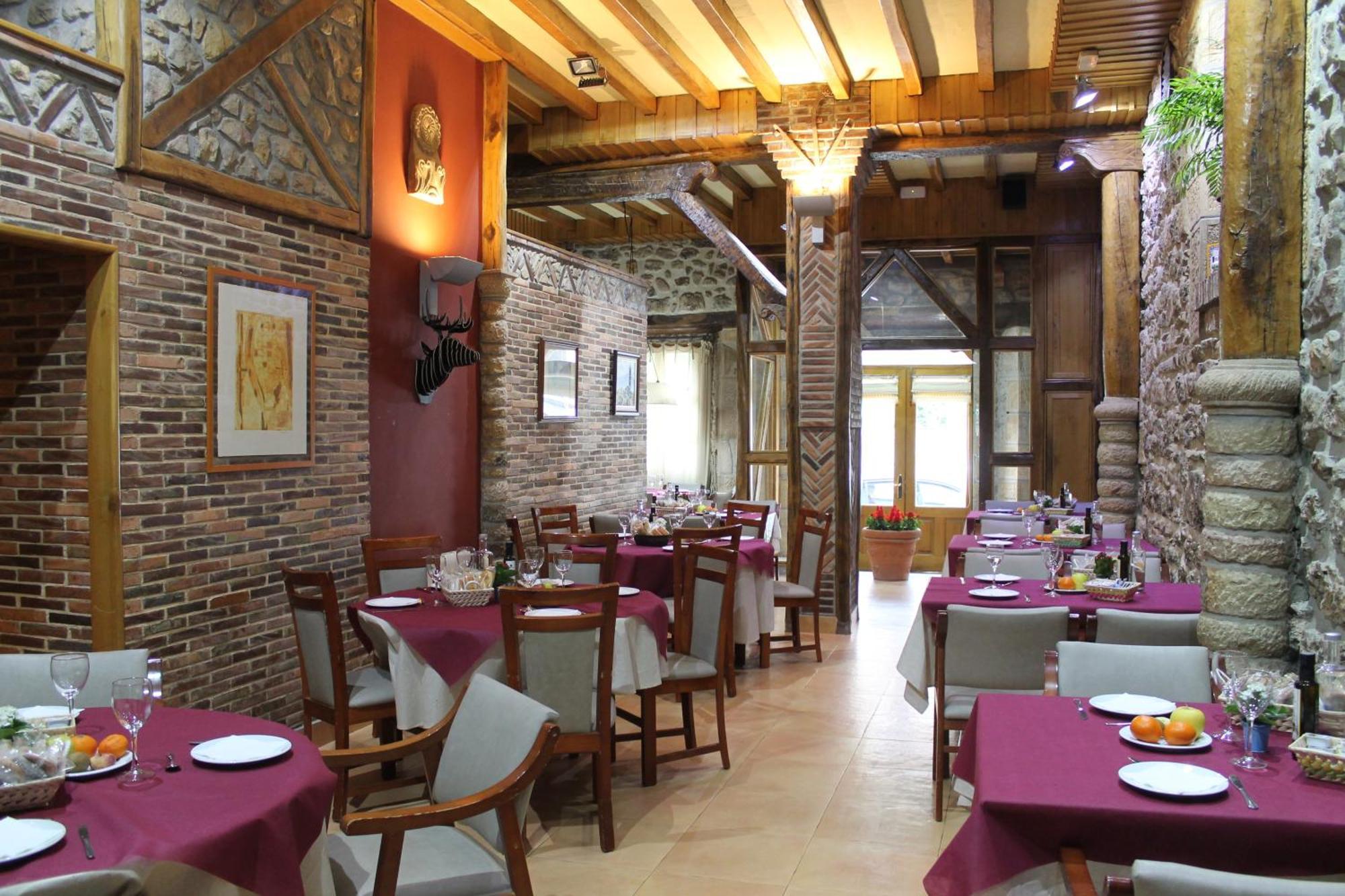 Hotel San Roque Рейноса Экстерьер фото